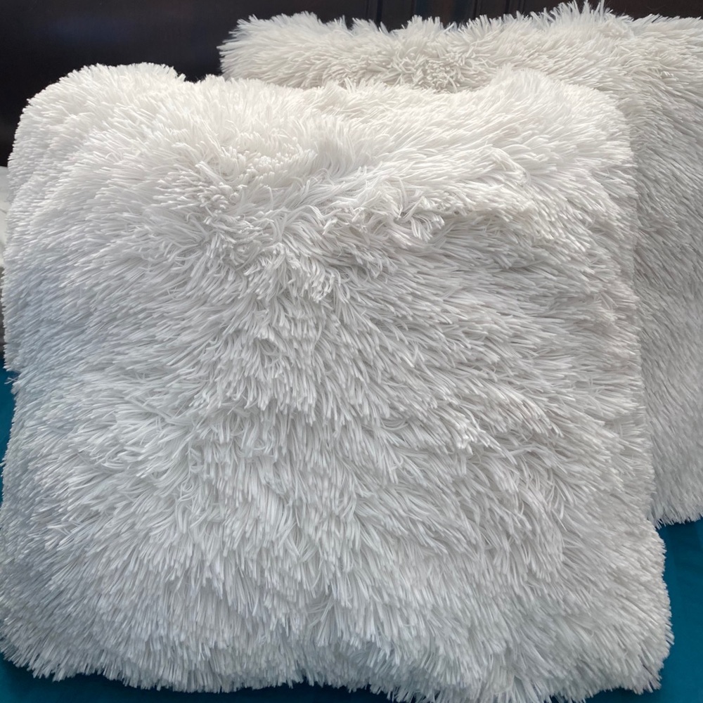 White fur throw pillow